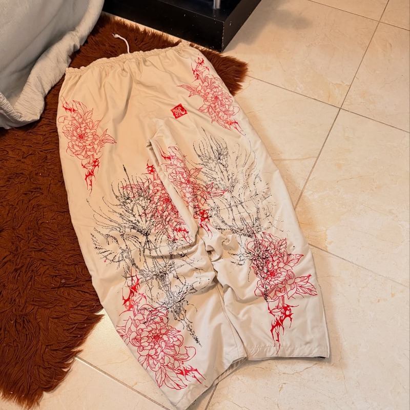 Harajuku Red Spider Lily Print - Street Fashion Of Japan recension och pris