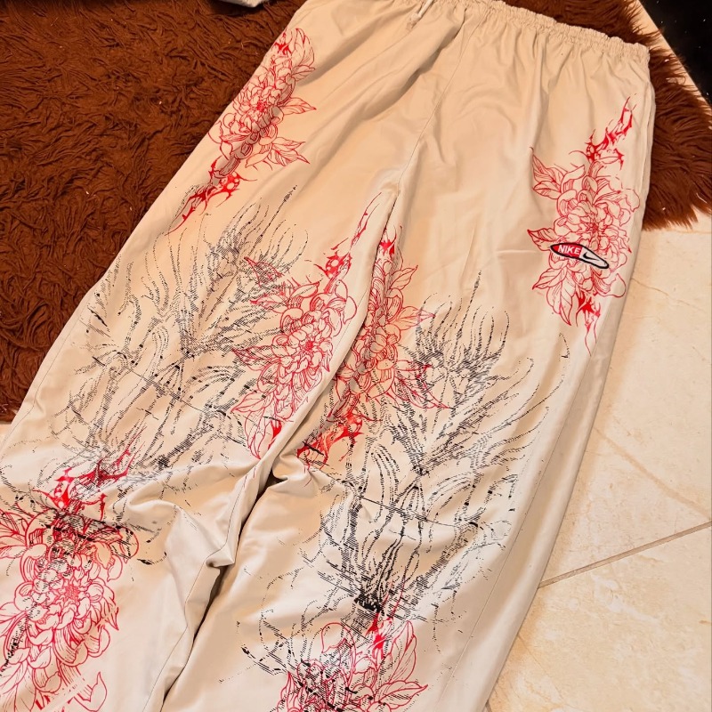 Harajuku Red Spider Lily Print - Street Fashion Of Japan recension och pris