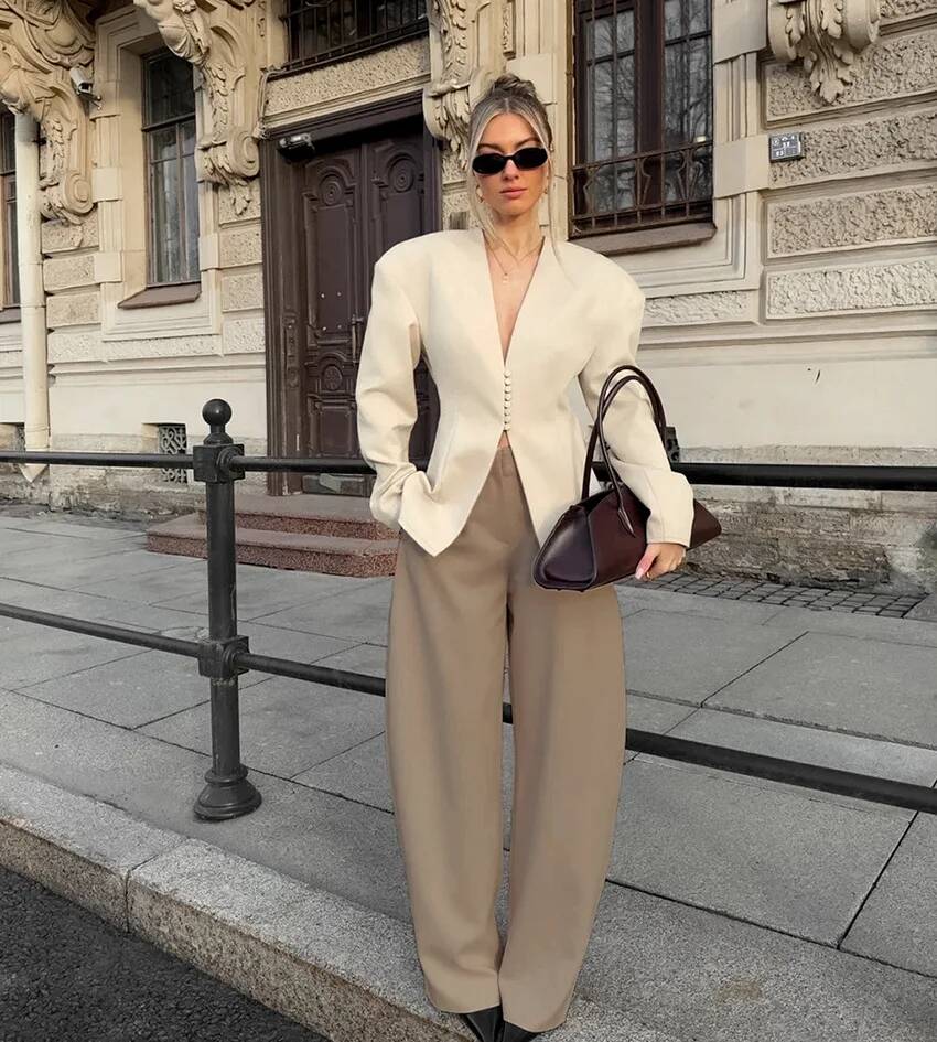 Lady Solid Waist Cinching Blaz - Street Fashion Taiwan recension och pris